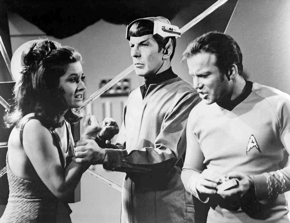 star-trek-publicity-photos-spock's-brain-science-fiction-franchise-gene-roddenberry